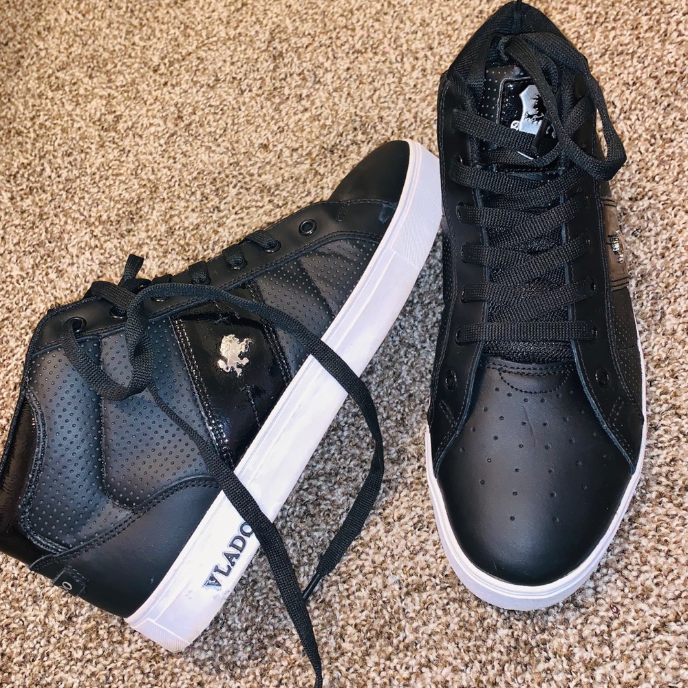 Vlado mens shoes. Like brand new